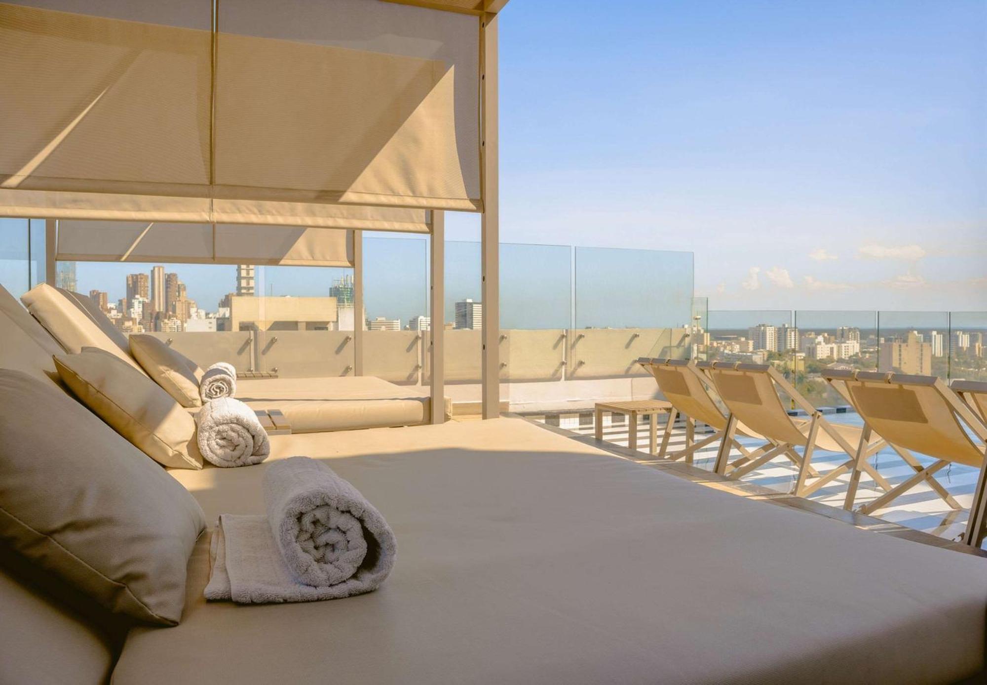 Faranda Collection Barranquilla, A Member Of Radisson Individuals Hotel Barranquilla  Exterior photo Rooftop pool