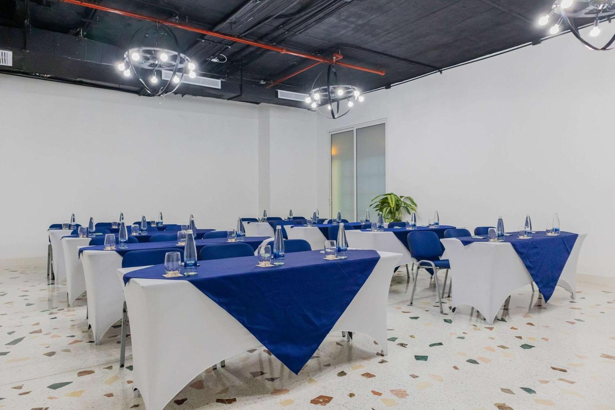 Faranda Collection Barranquilla, A Member Of Radisson Individuals Hotel Barranquilla  Exterior photo Meeting room
